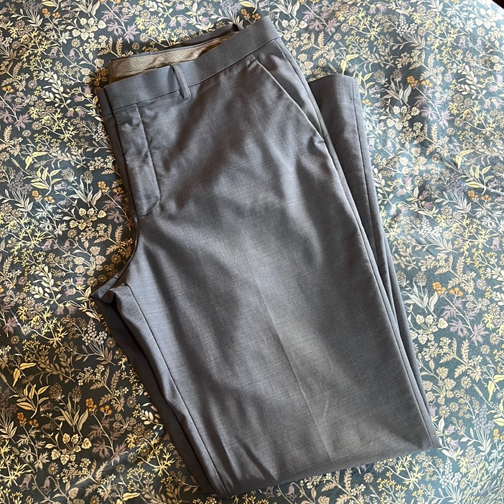 Men’s Express performance dress pant